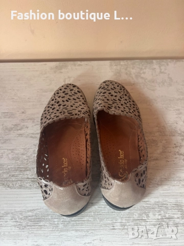 Златни дамски обувки 38 номер надигнати с малка черна платформа 🖤, снимка 6 - Дамски ежедневни обувки - 51893187