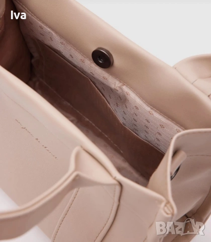 Елегантна дамска чанта в бежов цвят, има и дълга дръжка, снимка 2 - Чанти - 53196667