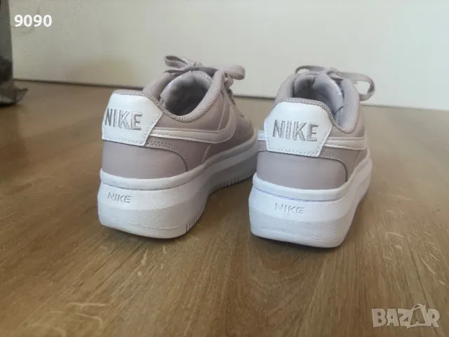 Дамски кецове NIKE като нови, снимка 5 - Маратонки - 49555364