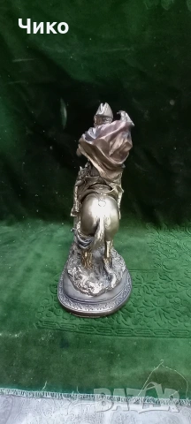 Красив часовник със стойка, снимка 8 - Антикварни и старинни предмети - 54115828