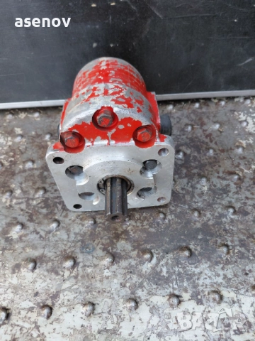 хидравлична помпа