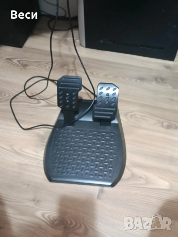 Продават се педал и кормило съвместими с плейстейшън 4, снимка 2 - Игри за PlayStation - 52309754