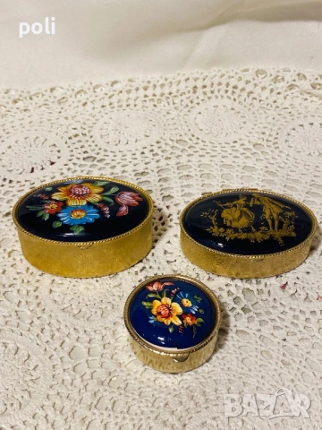 кутийки за таблетки 