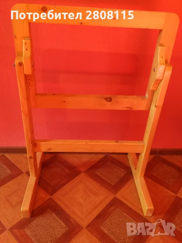 уникално изработена стойка за шиене на гоблени