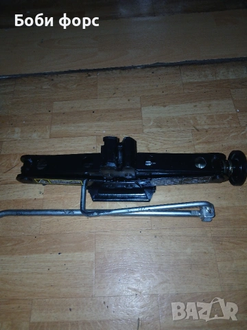 Нов крик Дачия Сандеро степуей 3 , снимка 3 - Аксесоари и консумативи - 54212778