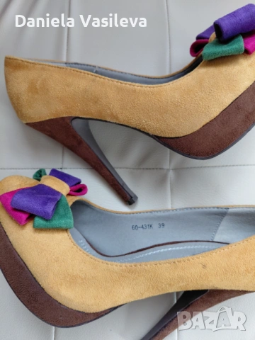 Цветни, елегантни обувки р-р 39, снимка 4 - Дамски обувки на ток - 54277983