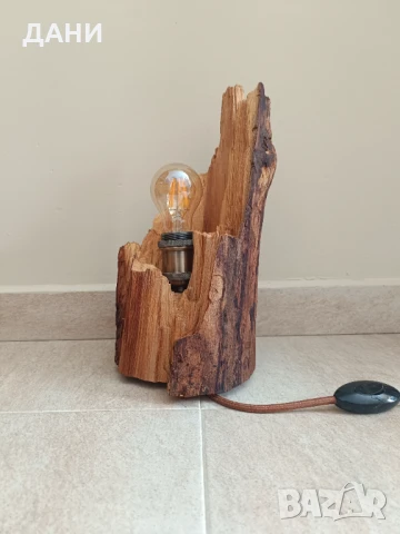 Лампа от бряст , снимка 2 - Настолни лампи - 51027983