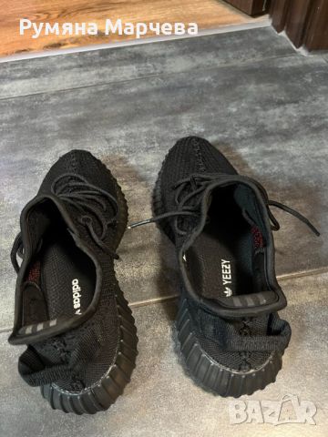 Мъжки обувки Adidas Yeezy Boost 350 V2 Black Red, снимка 2 - Маратонки - 46174794