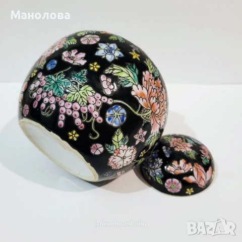 Порцеланов джинджифилов буркан с капак Famille Rose Mille Fleur., снимка 7 - Други ценни предмети - 53449336