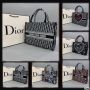 Дамска чанта Christian Dior - Различни цветове Код D403, снимка 1