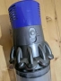 Много добра Dyson V10 безжична прахосмукачка пълен комплект, снимка 2