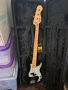 Продавам Бас Fender Precision - Made in Mexico, снимка 1
