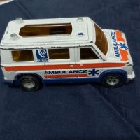 Колекционеркса Количка Ambulance, снимка 5 - Колекции - 45784649