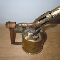 Малка поялна лампа, снимка 4 - Антикварни и старинни предмети - 45759696