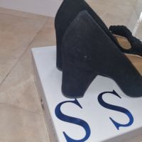 Продавам обувки нови , снимка 3 - Дамски елегантни обувки - 45480130
