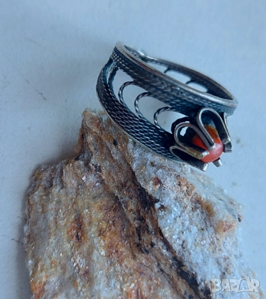 красив пръстен с кехлибар , снимка 1