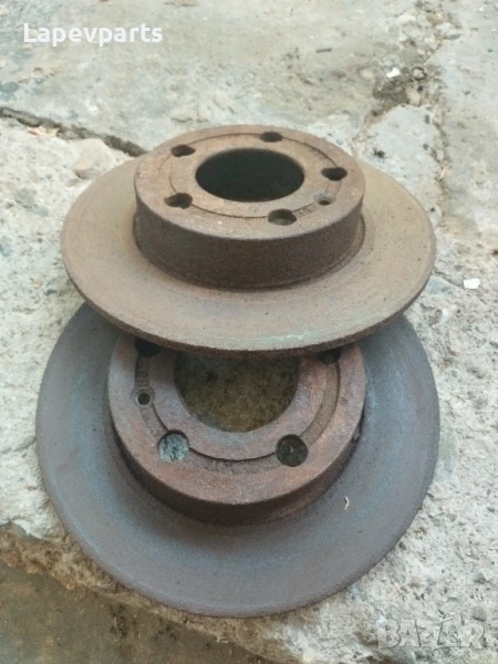 задни дискове Seat Toledo Leon Golf 4 Audi A3 Bora 1999-2005 Сеат Толедо Леон Голф 4 Бора , снимка 1