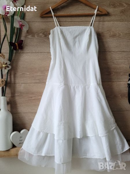 Къса бяла рокля памучна материя , снимка 1