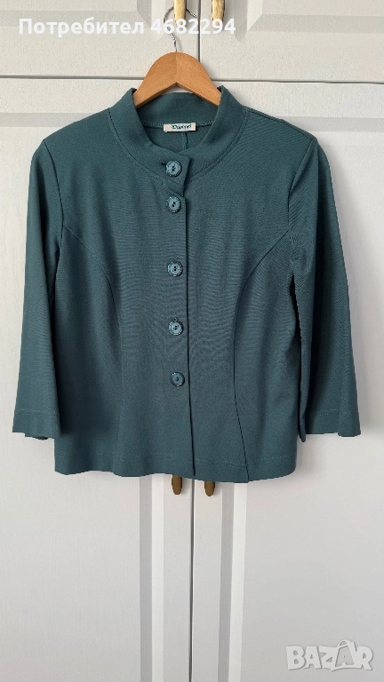 Дамски костюм, снимка 1