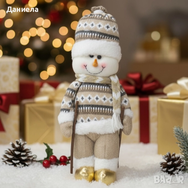 Коледна играчка Снежен човек с плетен костюм и златни ботушки, снимка 1