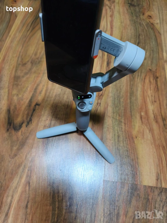 НОВ, ПРОВЕРЕН Гимбал за смартфон DJI - Osmo Mobile SE, бял  DJI Osmo Mobile SE е гимбал за смартфон, снимка 1