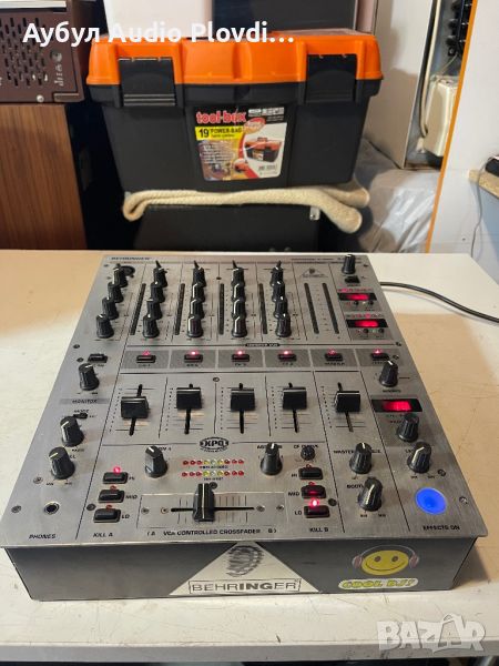 Behringer DjX 700 PRO MIXER, снимка 1