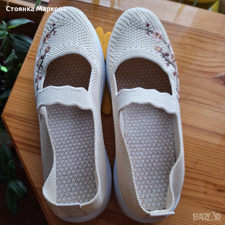 Нови дишащи обувки с бродерия, снимка 1