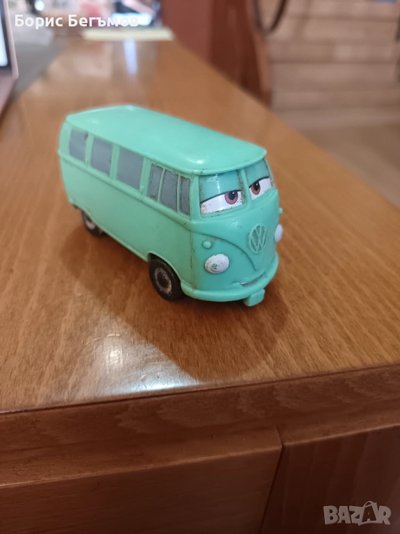 Количка DISNEY  VOLKSWAGEN  PLASTIC VAN, снимка 1