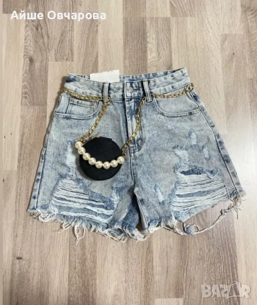 Къси панталони с чантичка , снимка 1