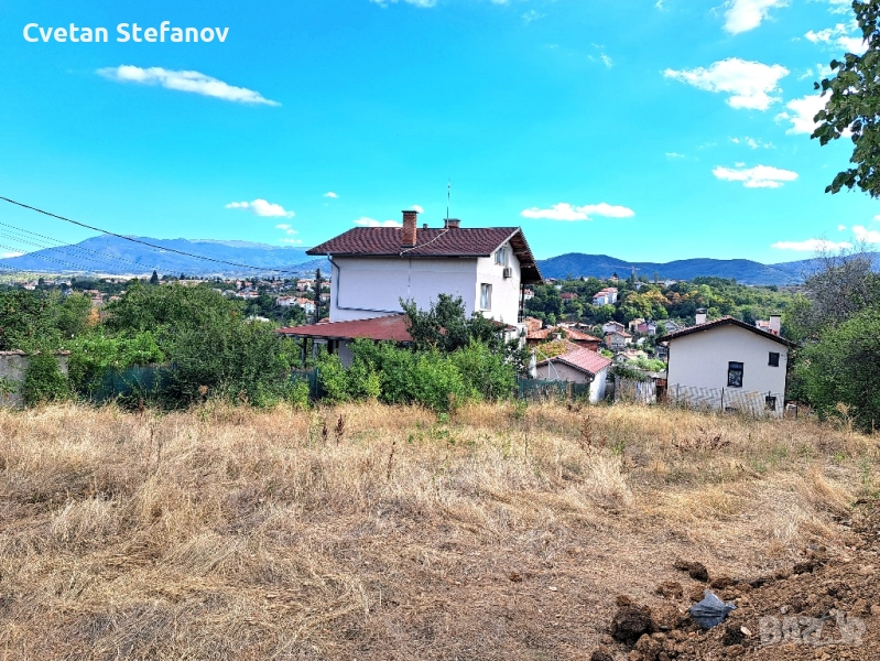 Продавам имоти гр.Банкя , снимка 1