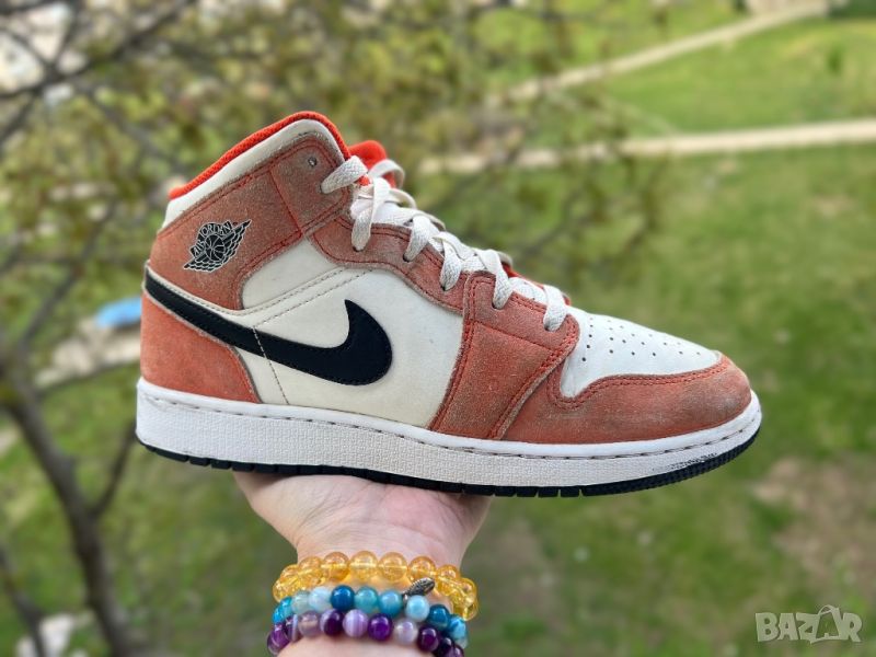 Air Jordan 1 Mid Orange Suede — номер 40, снимка 1