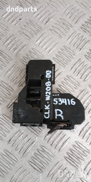 Платка десен стоп Mercedes CLK W208 2000г.	, снимка 1