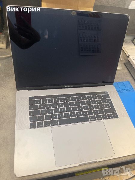 Лаптоп Apple A1707 без зарядно, не тръгва, снимка 1
