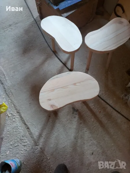 Трикраки столчета , снимка 1