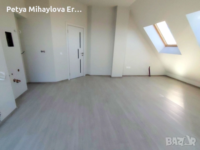 ЕРА Надежда продава двустаен апартамент в ж.к Надежда 1