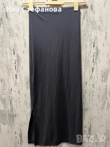 Нова дълга висока елегантна еластична класическа пола сива сиво трико с цепка , снимка 2 - Поли - 49935164