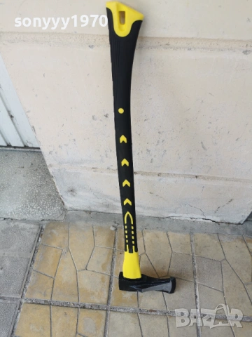 2КГ БРАДВА С КЛИН И ЖЪЛТА ФИБРО ДРЪЖКА 86СМ 2204261731