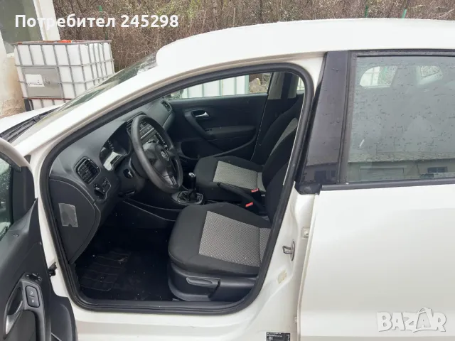 Vw Polo 1.6 TDI, снимка 8 - Автомобили и джипове - 49549097