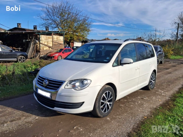 VW Touran 2.0TDI Automatic