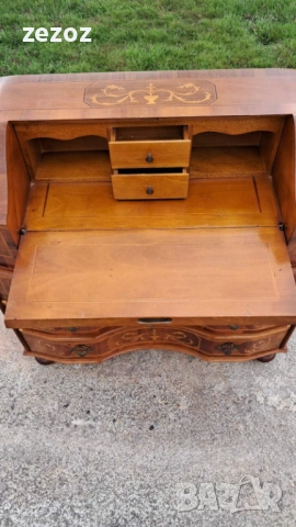 Ретро италианско дамско бюро, снимка 4 - Бюра - 54190771