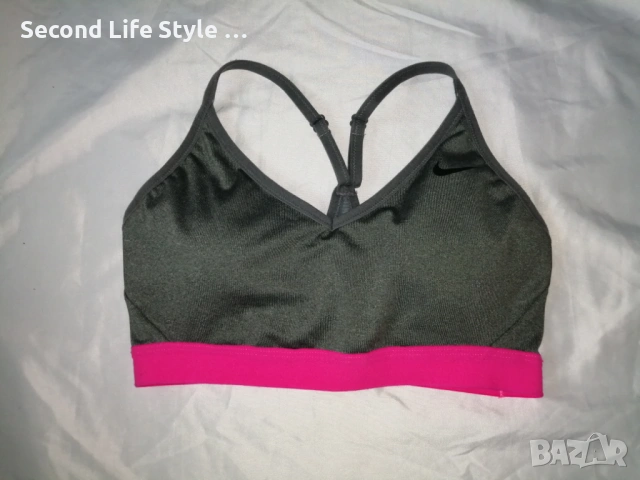 Nike Dri-Fit оригинално дамско спортно бюстие р-р S, снимка 2 - Корсети, бюстиета, топове - 53452613