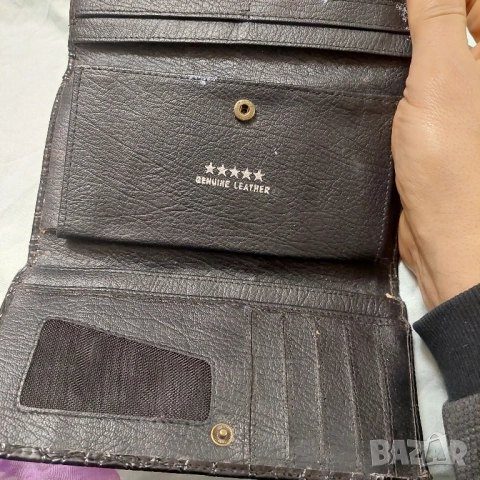 портфейл Jimmy Choo с релеф на крокодилска кожа, снимка 5 - Портфейли, портмонета - 52979621