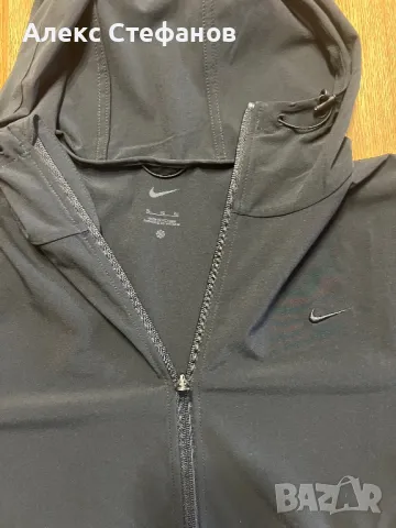 Черна мъжка ветровка Nike XL, снимка 3 - Спортни дрехи, екипи - 47239725