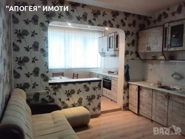 70 кв.м обзаведен Апартамент, в началото на кв. Изгрев с голяма Изба, снимка 2 - Апартаменти - 54250546