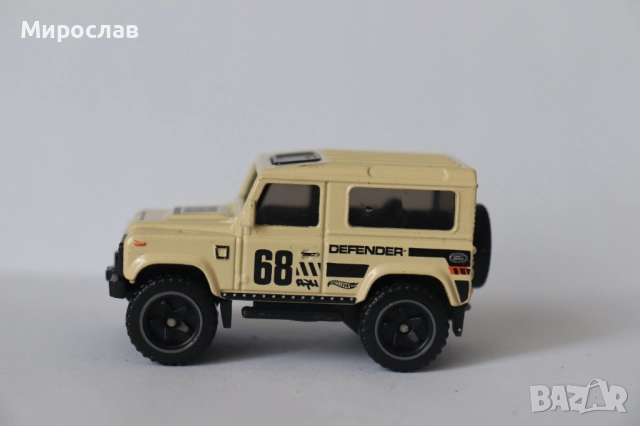 1/64 HOT WHEELS LAND ROVER DEFENDER 90 КОЛИЧКА МОДЕЛ