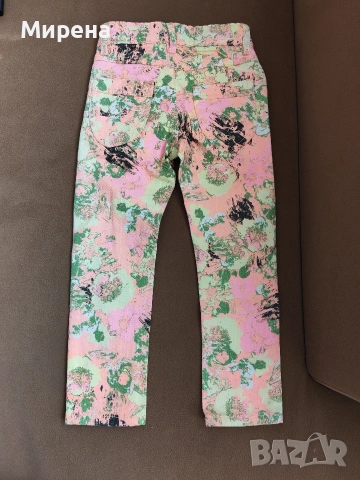 НОВИ цветни дънки Okaidi за 2 годишно момиче, снимка 2 - Детски панталони и дънки - 53256631