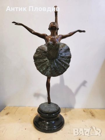 Голяма бронзова фигура на балерина, 66 см, снимка 9 - Декорация за дома - 52736761