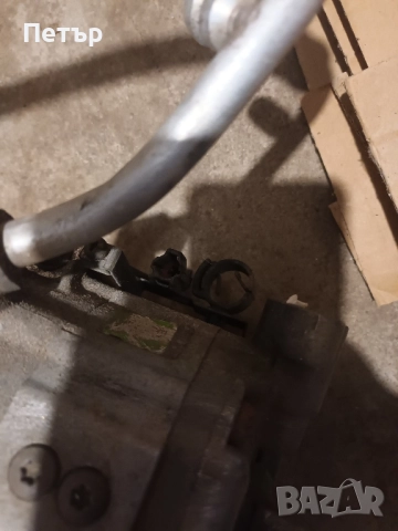 Компресор от климатик на субару форестер 2.5хт, снимка 5 - Части - 51712308