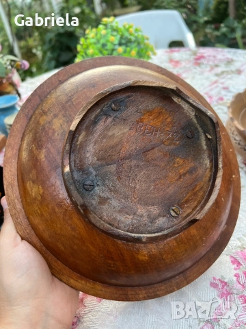 Две резбовани купи, снимка 3 - Антикварни и старинни предмети - 51514242