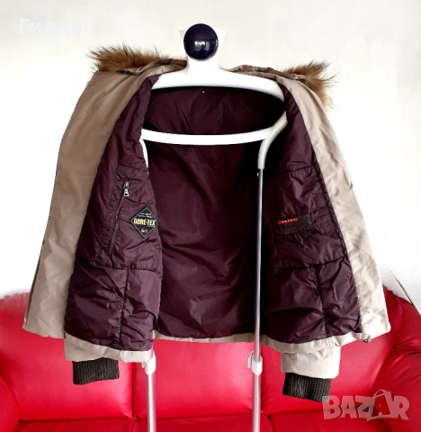Prada Gore-Tex оригинално ски яке S, снимка 9 - Якета - 53314219